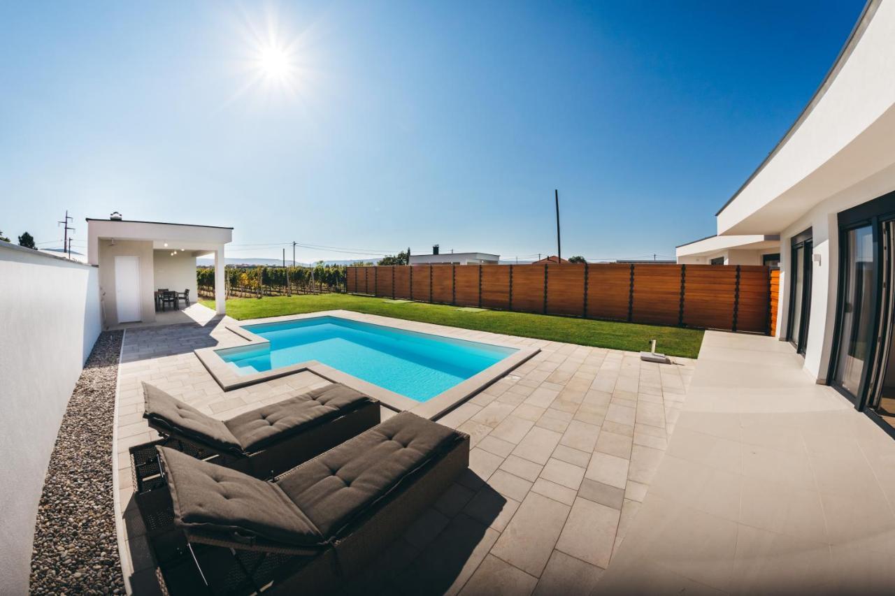 Вилла Olive Tree House Мостар Экстерьер фото